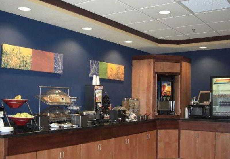 Fairfield Inn & Suites Santa Maria Restaurant photo